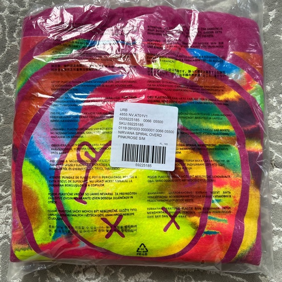 ✨ NWT UO Nirvana Smile Overdyed Sweatshirt - Picture 4 of 5